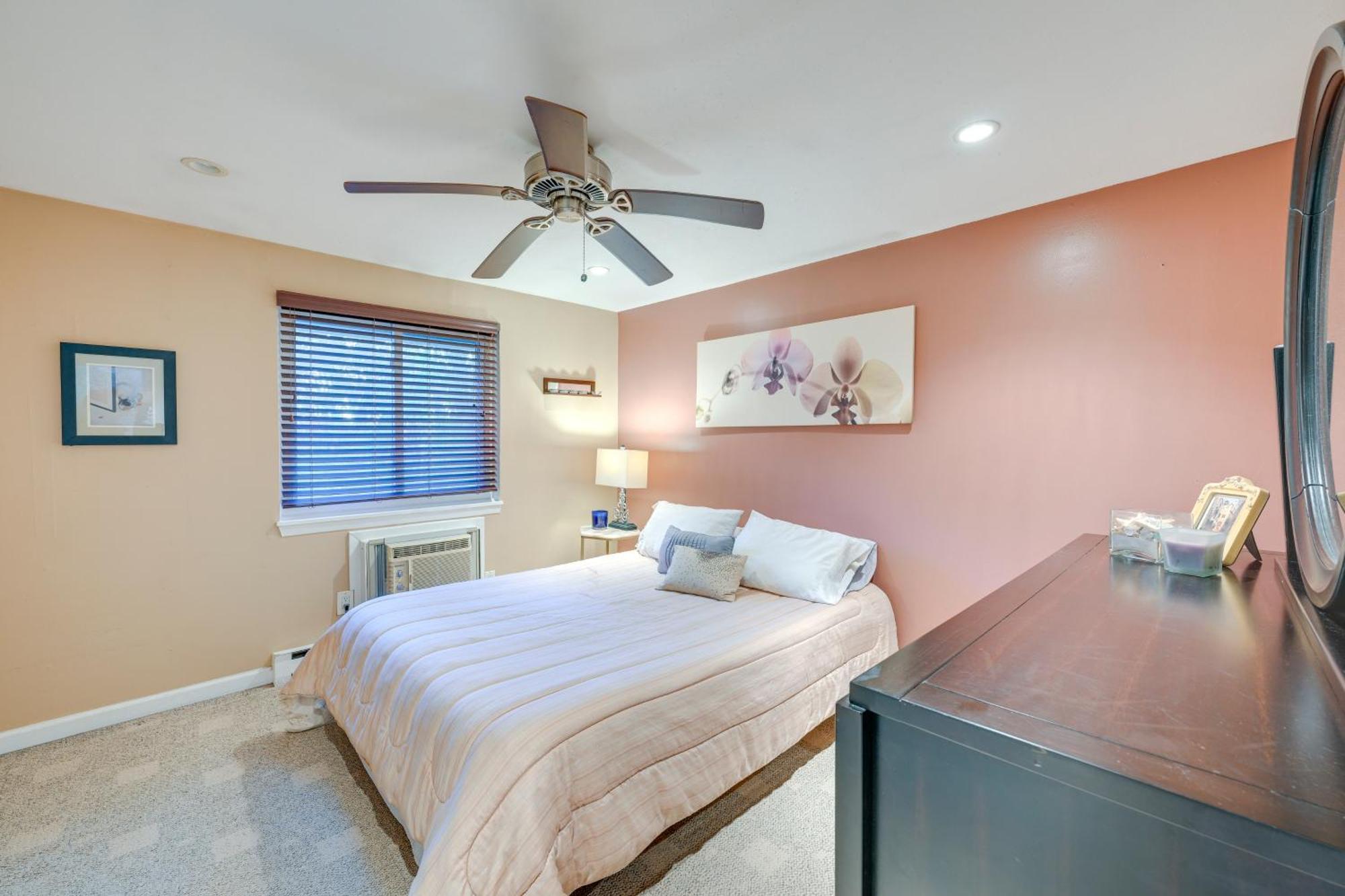 Cozy Dix Hills Apt With Deck About 7 Mi To Beach! Exteriör bild